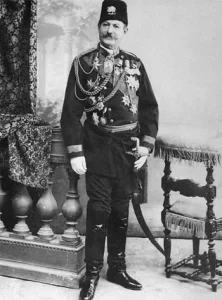 اولین قانون ازدواج و پوشش در ایران - کنت